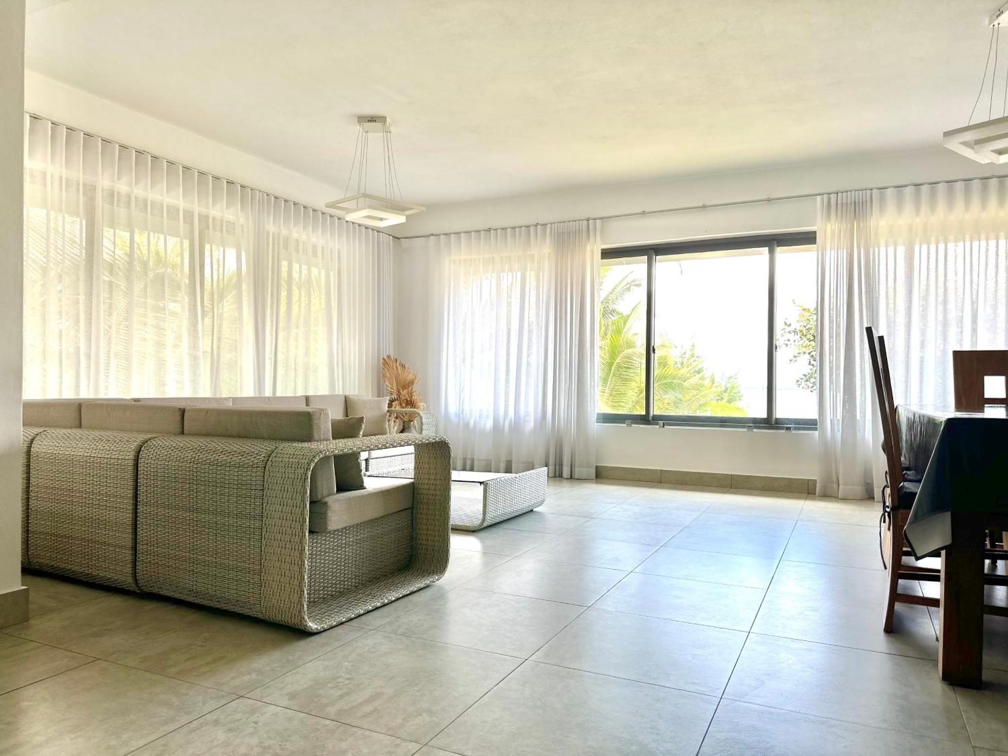 Appartement De Luxe Sur La Plage Riambel 外观 照片